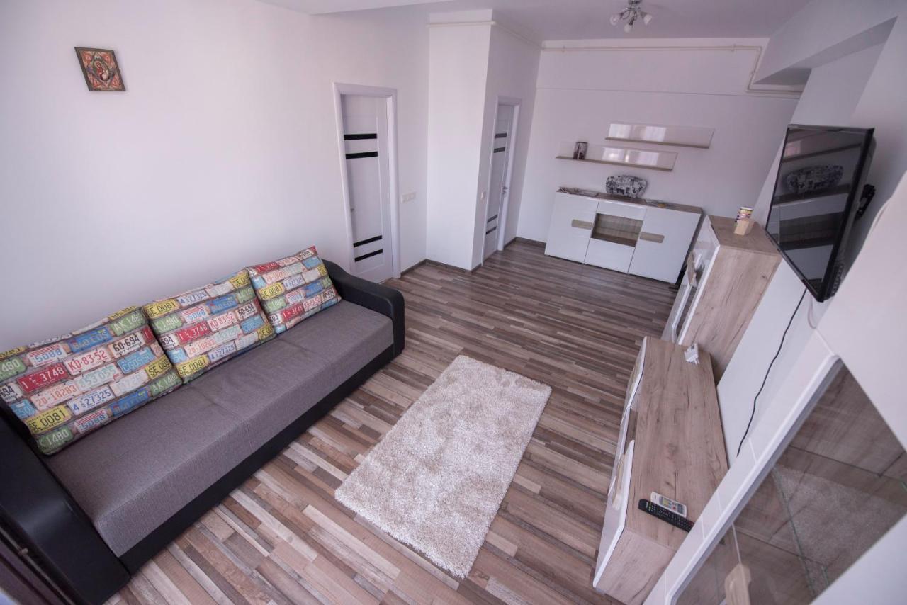 Labirint Apartament คอนสตันซา ภายนอก รูปภาพ