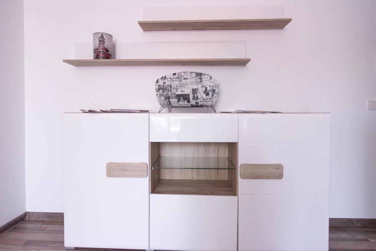 Labirint Apartament คอนสตันซา ภายนอก รูปภาพ
